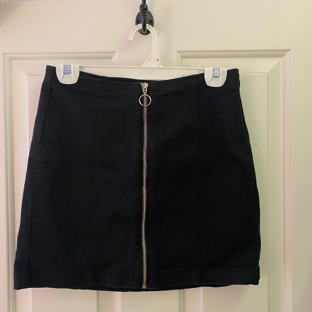PacSun black skirt